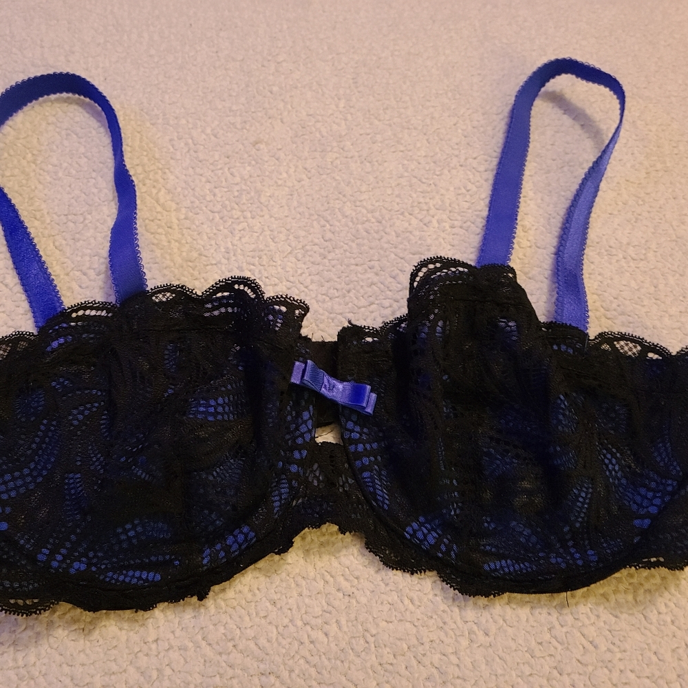 Adore Me Bra Size 38D